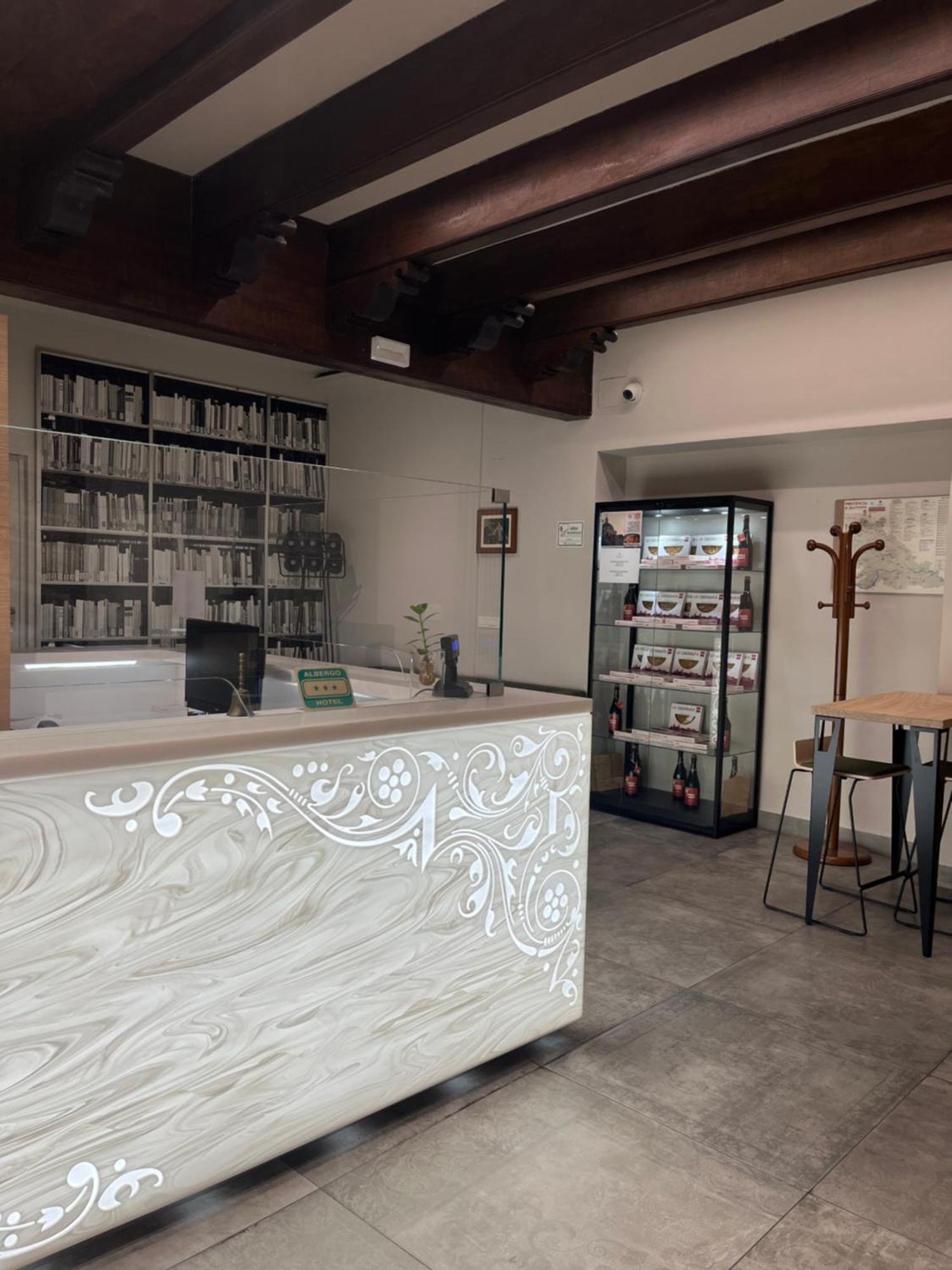 Residenza Accademia Hotel Mantova Ngoại thất bức ảnh
